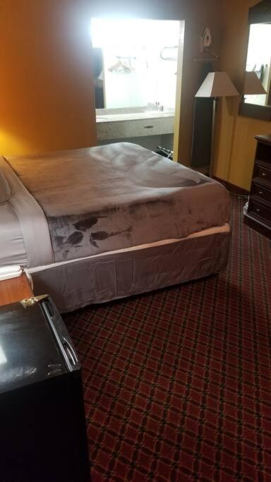 Hotel 2 Queens Hotel Room 228 Wi-Fi Booking Stillwater Exterior foto